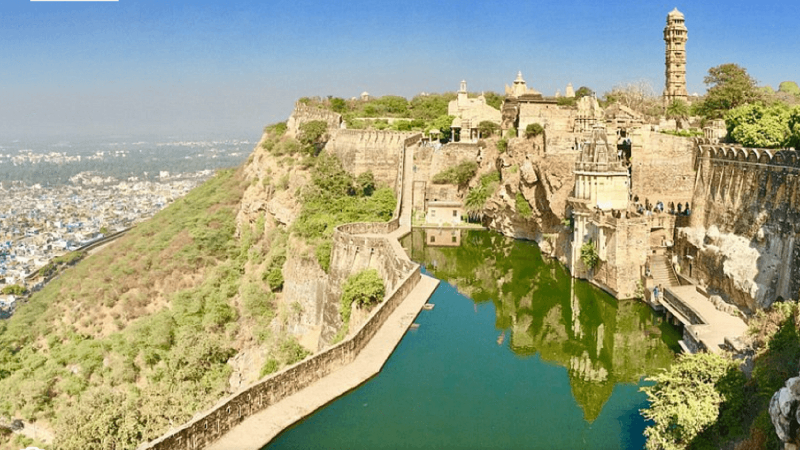 Visit Pushkar and Chittor Fort from Jaipur with Udaipur Drop