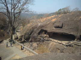 Mumbai: Kanheri Caves with Expert Guide