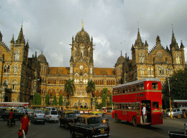 Private Mumbai Sightseeing by Public Transport